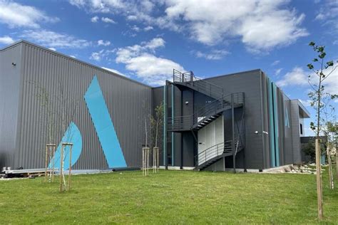 Amplitude Surgical se dote d'une nouvelle usine pour ses prothèses.
